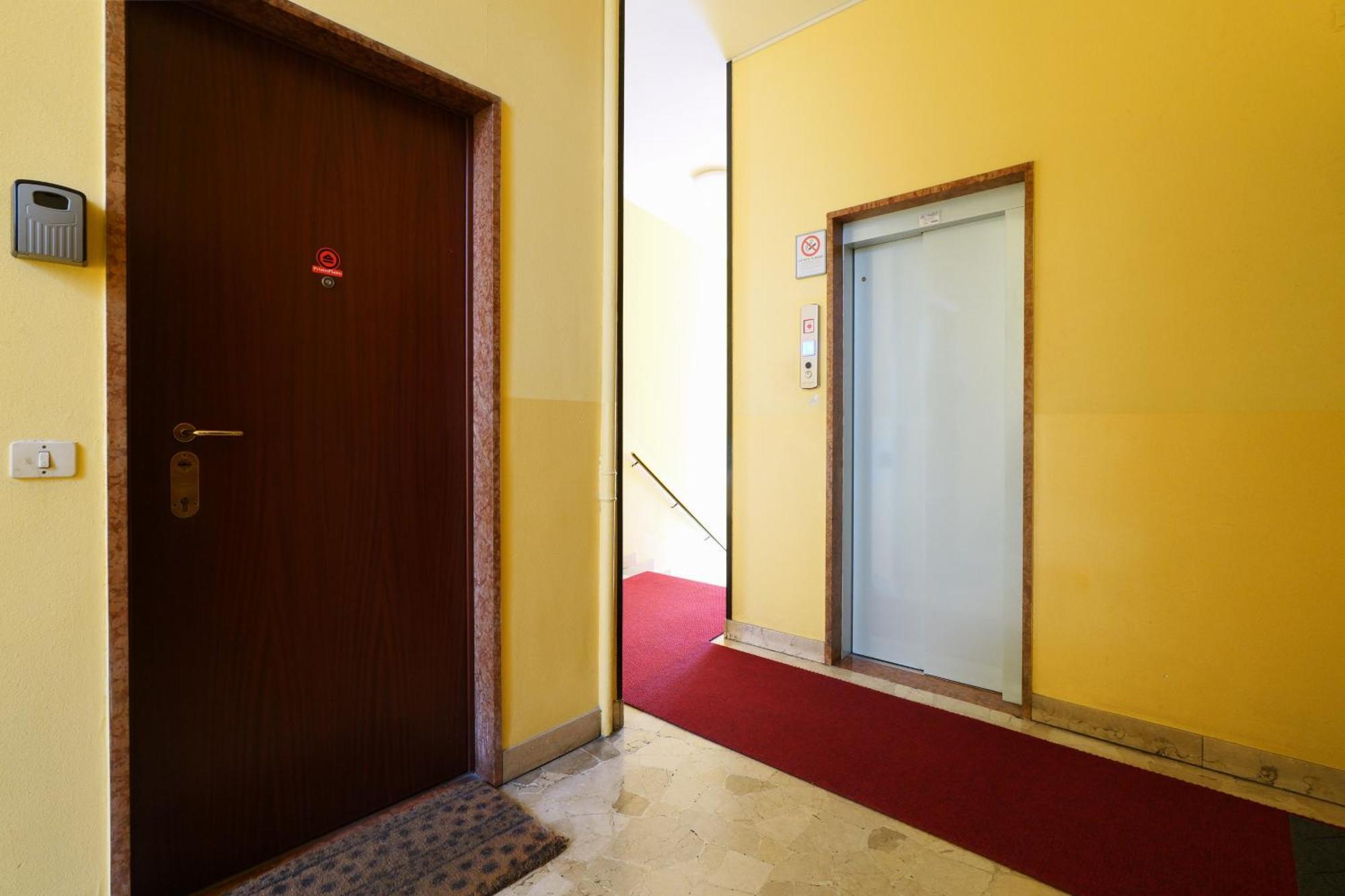 Primopiano - Brenta Apartment Milan Luaran gambar