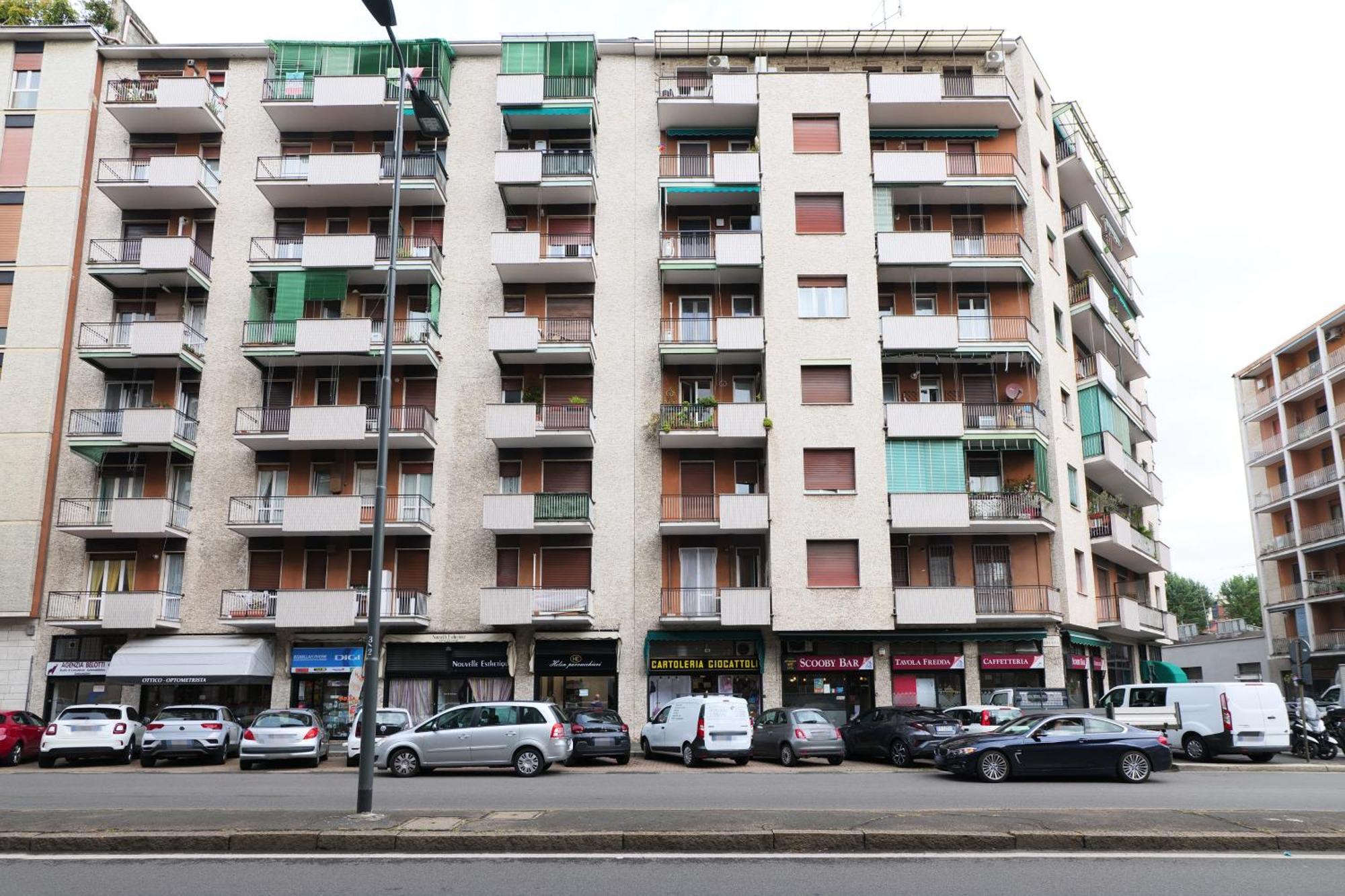 Primopiano - Brenta Apartment Milan Luaran gambar